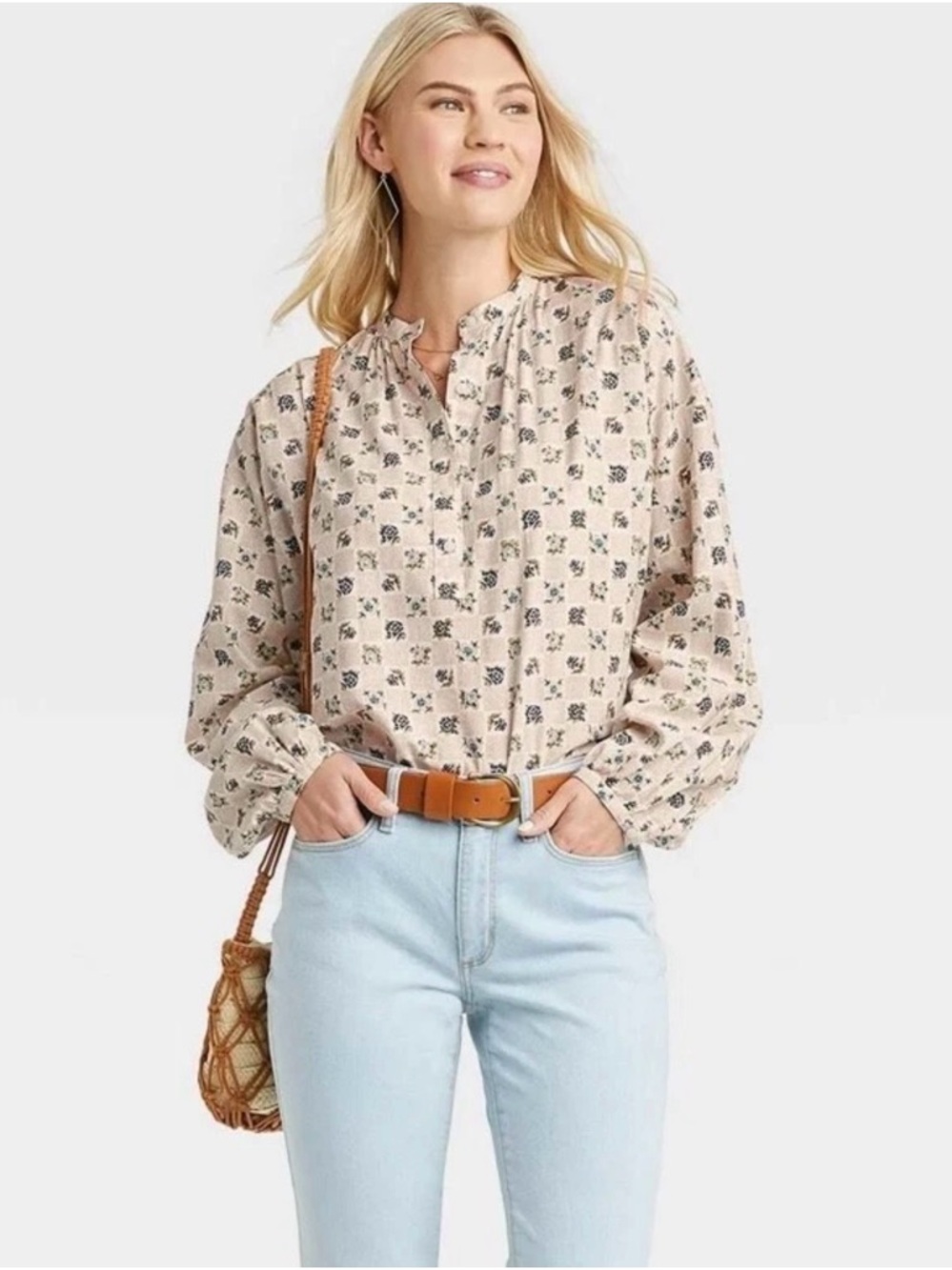 Universal Thread Blouse Womens XS Tan Blue Floral Long Sleeve Cottagecore Top